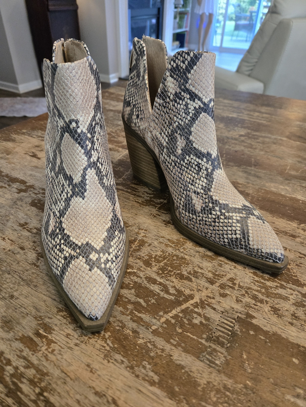Vince Camuto Snakeskin Print Ankle Boots US 7.5